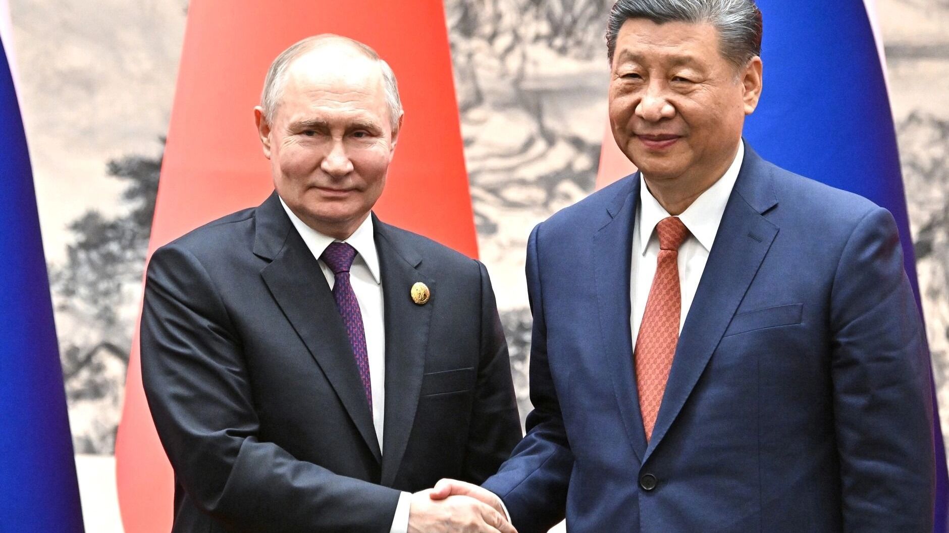 Read more about the article Владимир Путин прибыл в Китай с официальным визитом